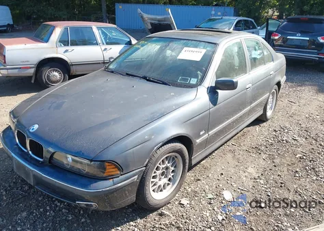 2000 BMW 528Ia z USA, uszkodzony, nr VIN WBADM6345YGU21445